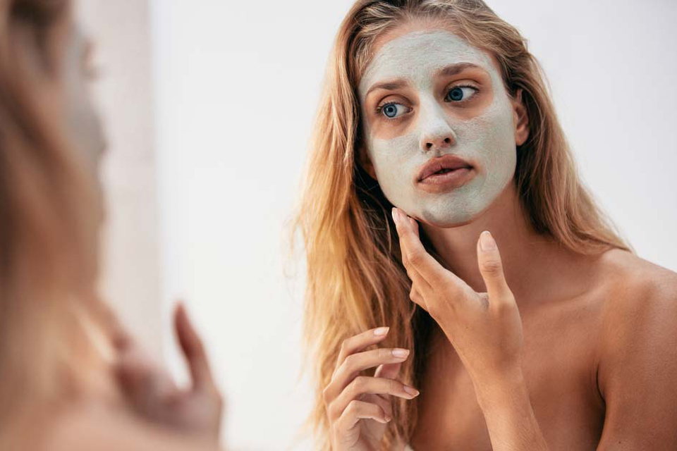 diy-3-μάσκες-με-αλόη-για-3-τύπους-δέρματος-2265119