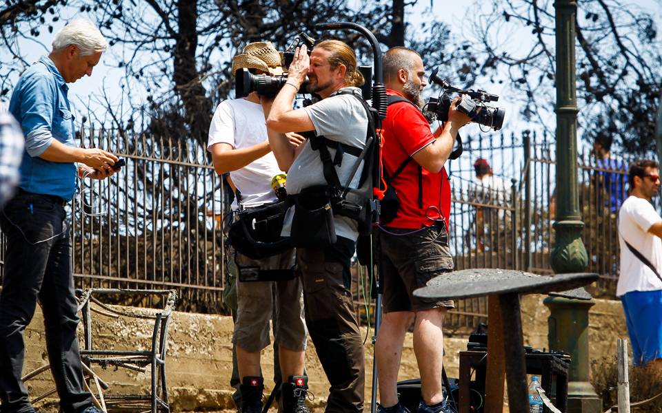 ελληνες-δημοσιογράφοι-οι-επαγγελματ-2264710