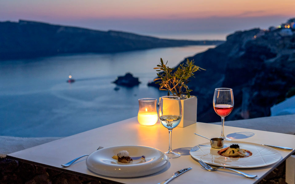 ραντεβού-στο-canaves-oia-2259697