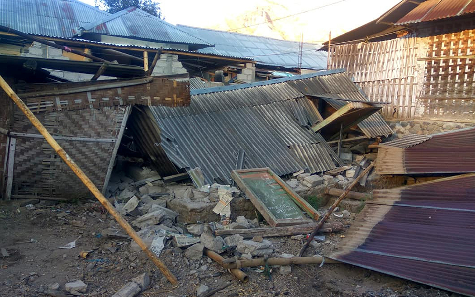 ισχυρός-σεισμός-64-ρίχτερ-στην-ινδονησί-2264827