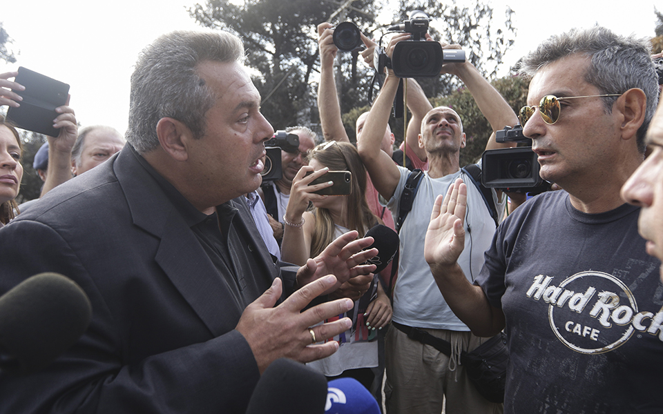 αντιμέτωπος-με-πολίτες-βρέθηκε-ο-καμμ-2264286