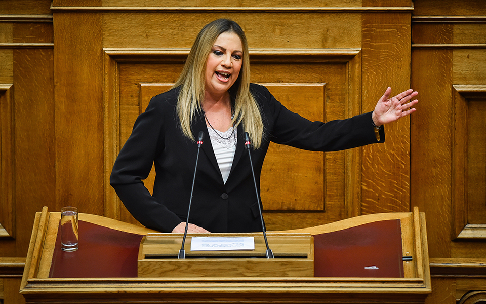 γεννηματά-αριστεροί-στα-πίτουρα-και-δ-2260545