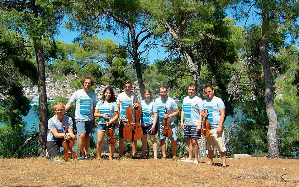 νέοι-σολίστ-από-διάφορες-χώρες-γεμίζο-2265200