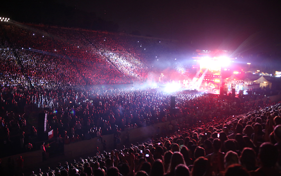 κοσμοσυρροή-στο-καλλιμάρμαρο-για-τη-σ-2260339