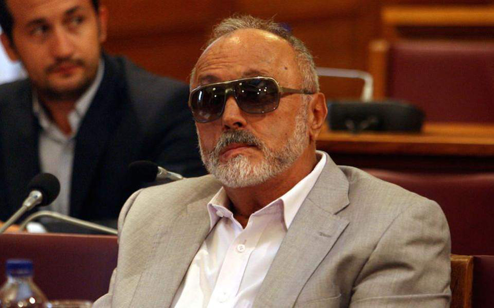 κουρουμπλής-σπάσαμε-τα-μούτρα-μας-με-τ-2262863