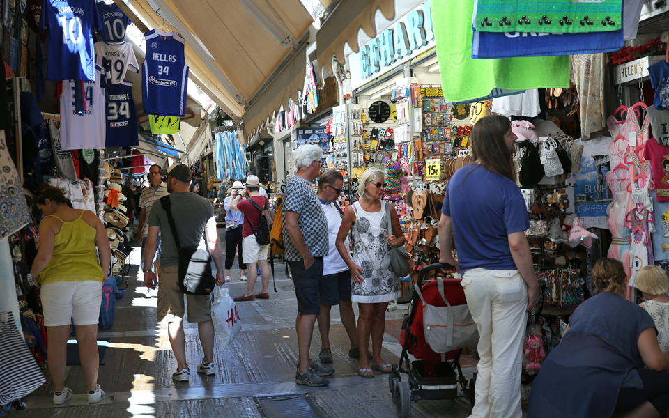 σε-νότιο-αιγαίο-και-κρήτη-το-50-των-τουρι-2264732
