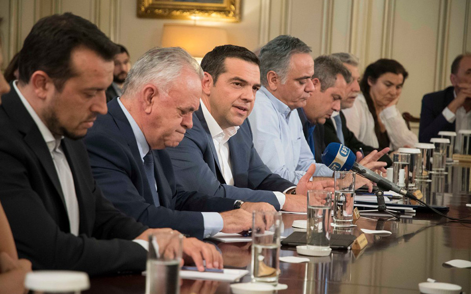 τσίπρας-αναλαμβάνω-ακέραια-την-πολιτ-2264616