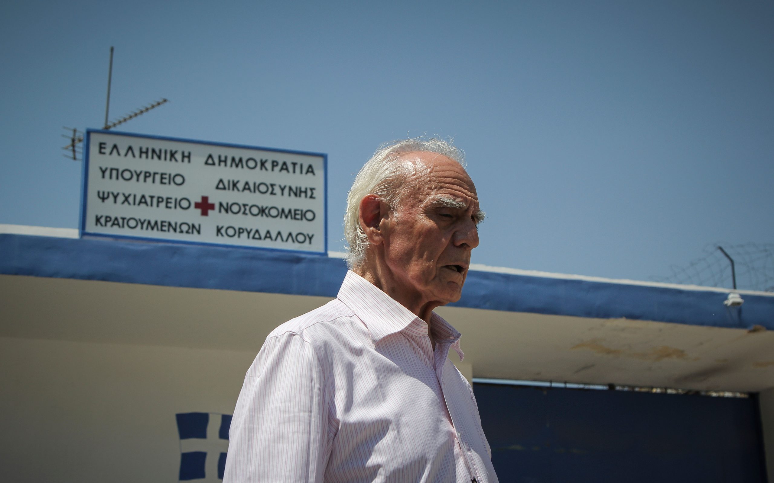 βγήκε-από-τη-φυλακή-ο-ακης-τσοχατζόπου-2259998
