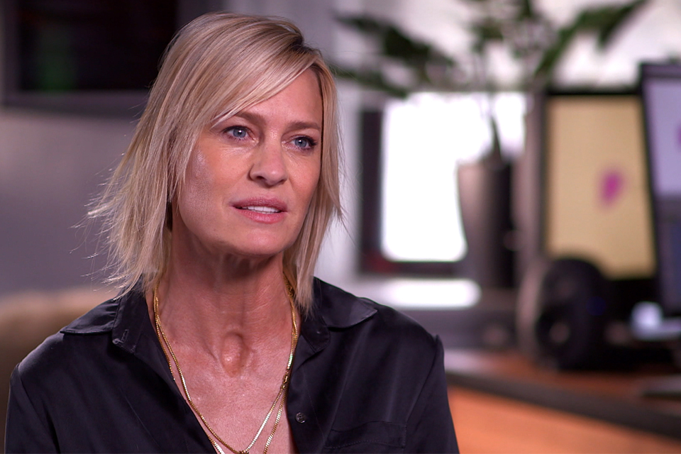 η-ρόμπιν-ράιτ-μιλά-πρώτη-φορά-μετά-τις-α-2261605