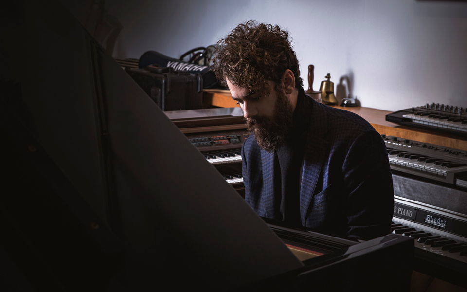 είκοσι-τέσσερις-ώρες-με-τον-μουσικό-theodore-2262189