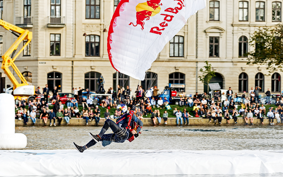 η-βουτιά-του-γερακιού-2269046