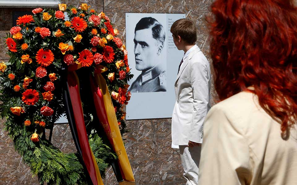 η-afd-προκαλεί-ξανά-με-τις-θέσεις-της-για-τ-2265714