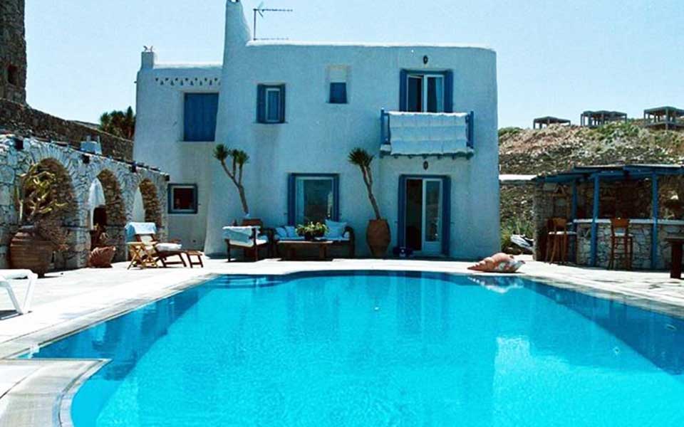 πάνω-από-2-δισ-ευρώ-ξοδεύουν-για-ταξίδι-2265695