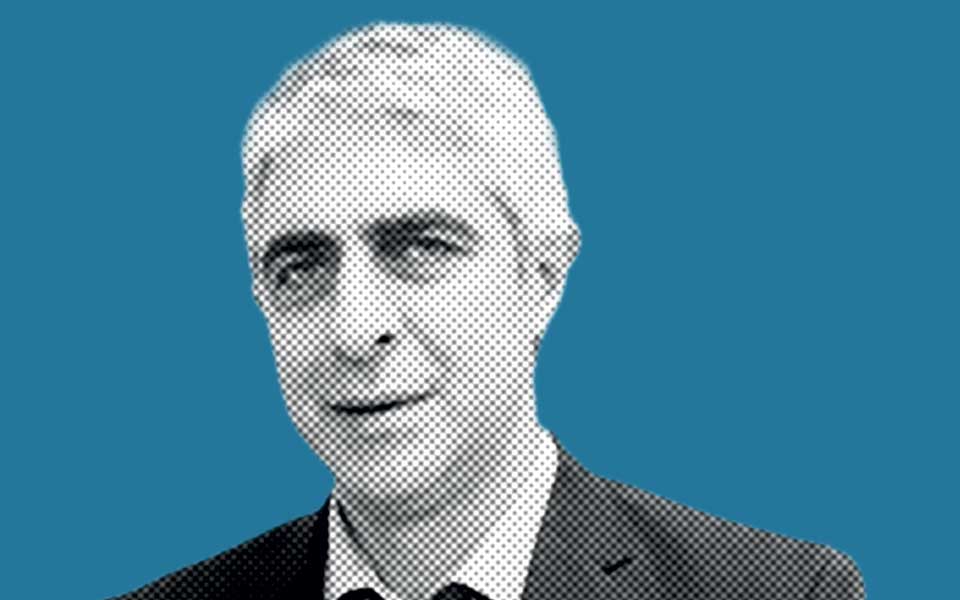 γιώργος-τσίπρας-ντουβάρια-2266428