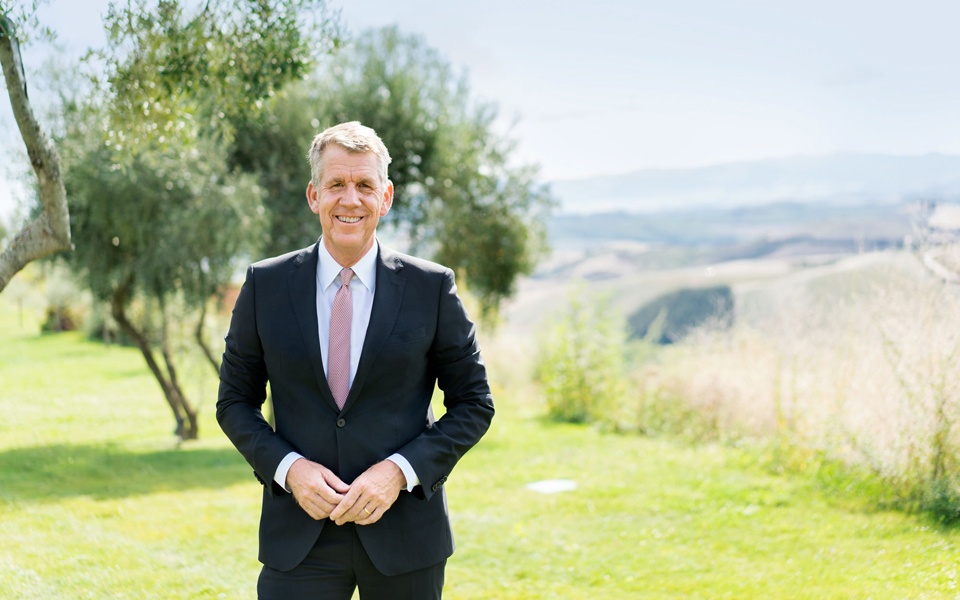 φρίντριχ-γιούσεν-ισχυρό-και-ελκυστικ-2267259