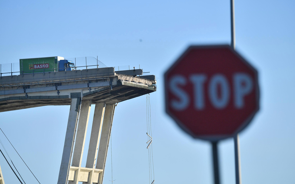 ιταλία-τα-ασθενοφόρα-δεν-θα-πληρώνουν-2267921