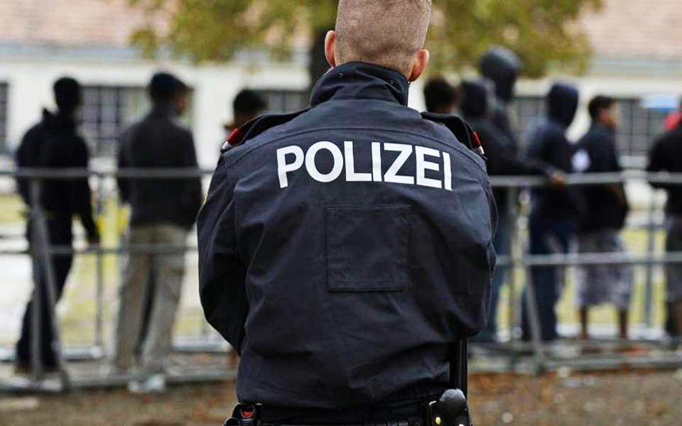 αυστρία-ισόβια-σε-αφγανό-που-μαχαίρωσ-2268867