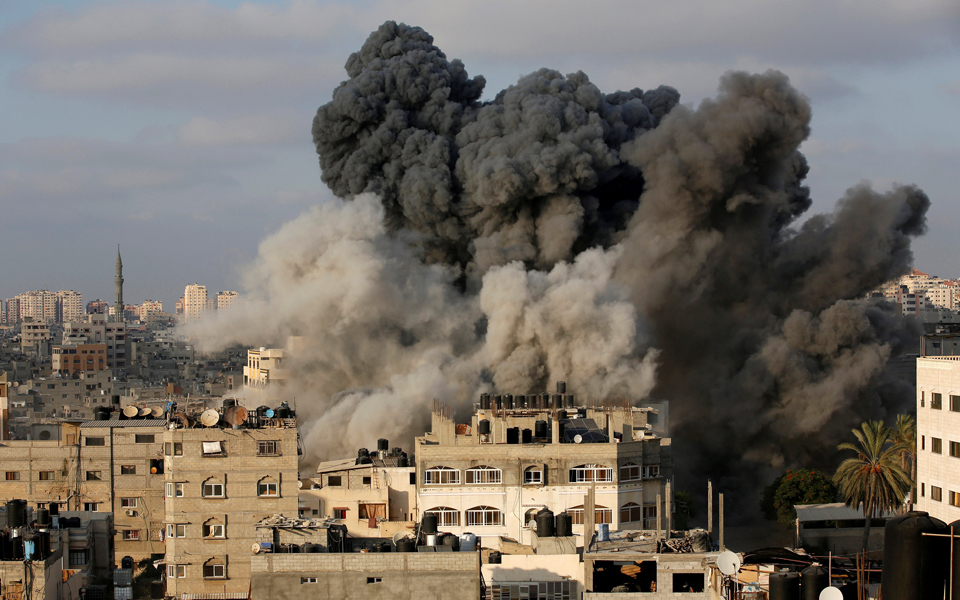 δεκαοκτώ-τραυματίες-από-αεροπορικές-2266848