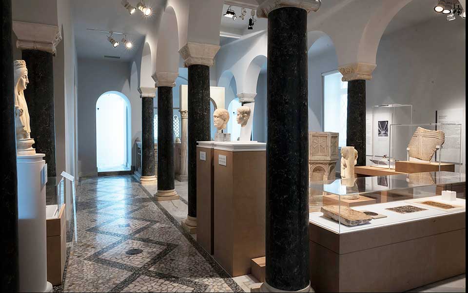 μια-διαδραστική-χιλιετία-2267159