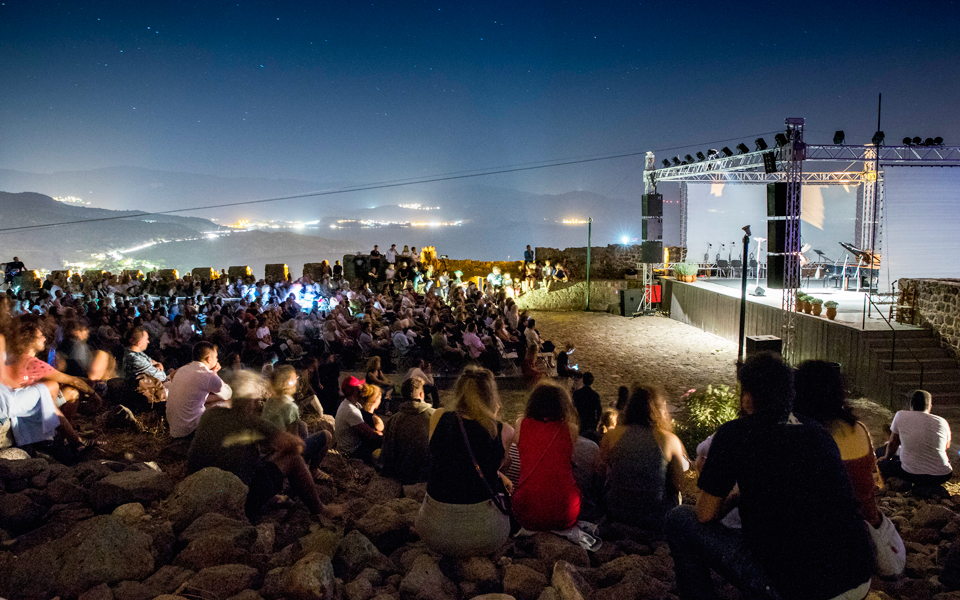 γένεσις-και-κλασική-μουσική-από-το-κ-2265652