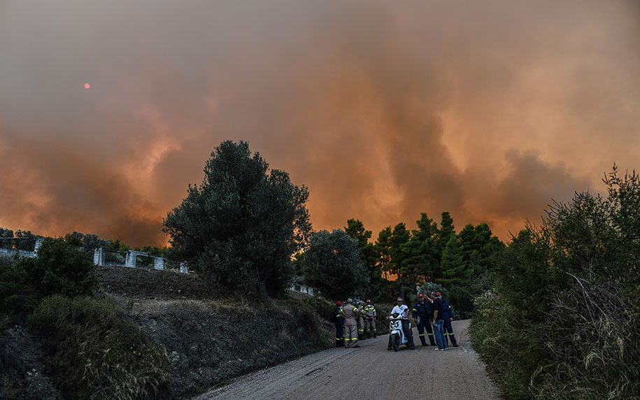 ολονύχτια-μάχη-με-τις-φλόγες-στην-εύβο-2267365