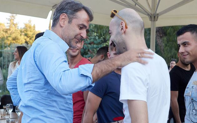 δέσμευση-μητσoτάκη-για-άμεση-μείωση-το-2266283