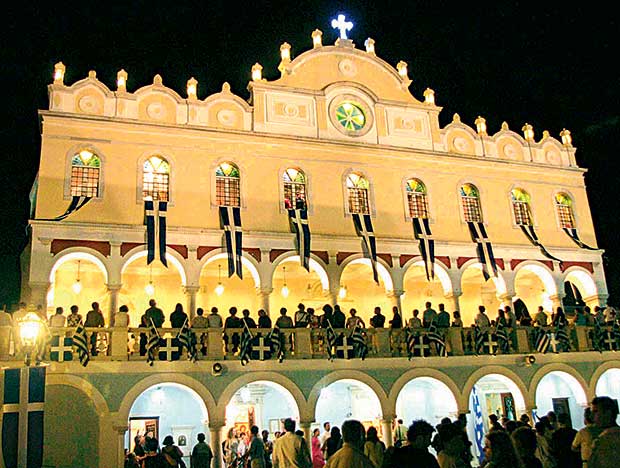 η-θαυματουργή-αύρα-που-εκπέμπουν-οι-μο-2267726