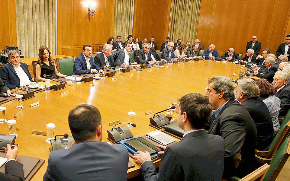 ανασχηματισμός-μετ-εμποδίων-2268574