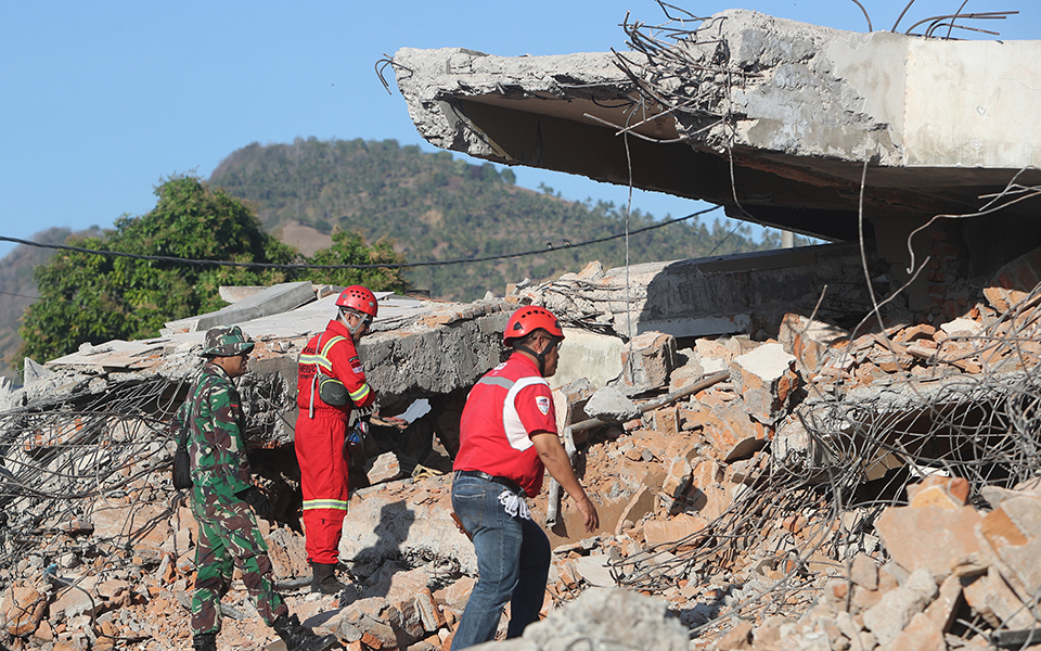 ινδονησία-131-οι-νεκροί-από-τον-σεισμό-70-000-2266556