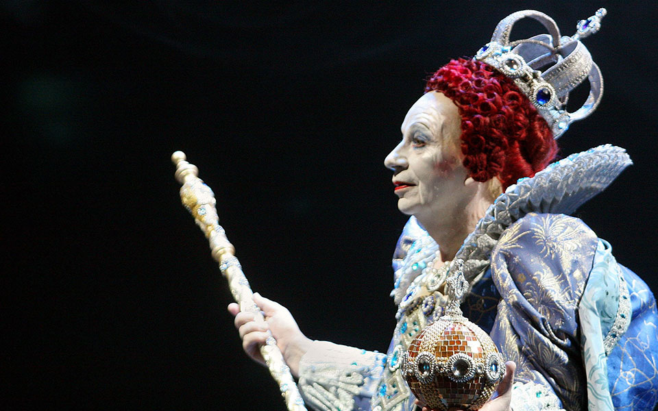 απεβίωσε-ο-βρετανός-χορογράφος-και-χο-2269385