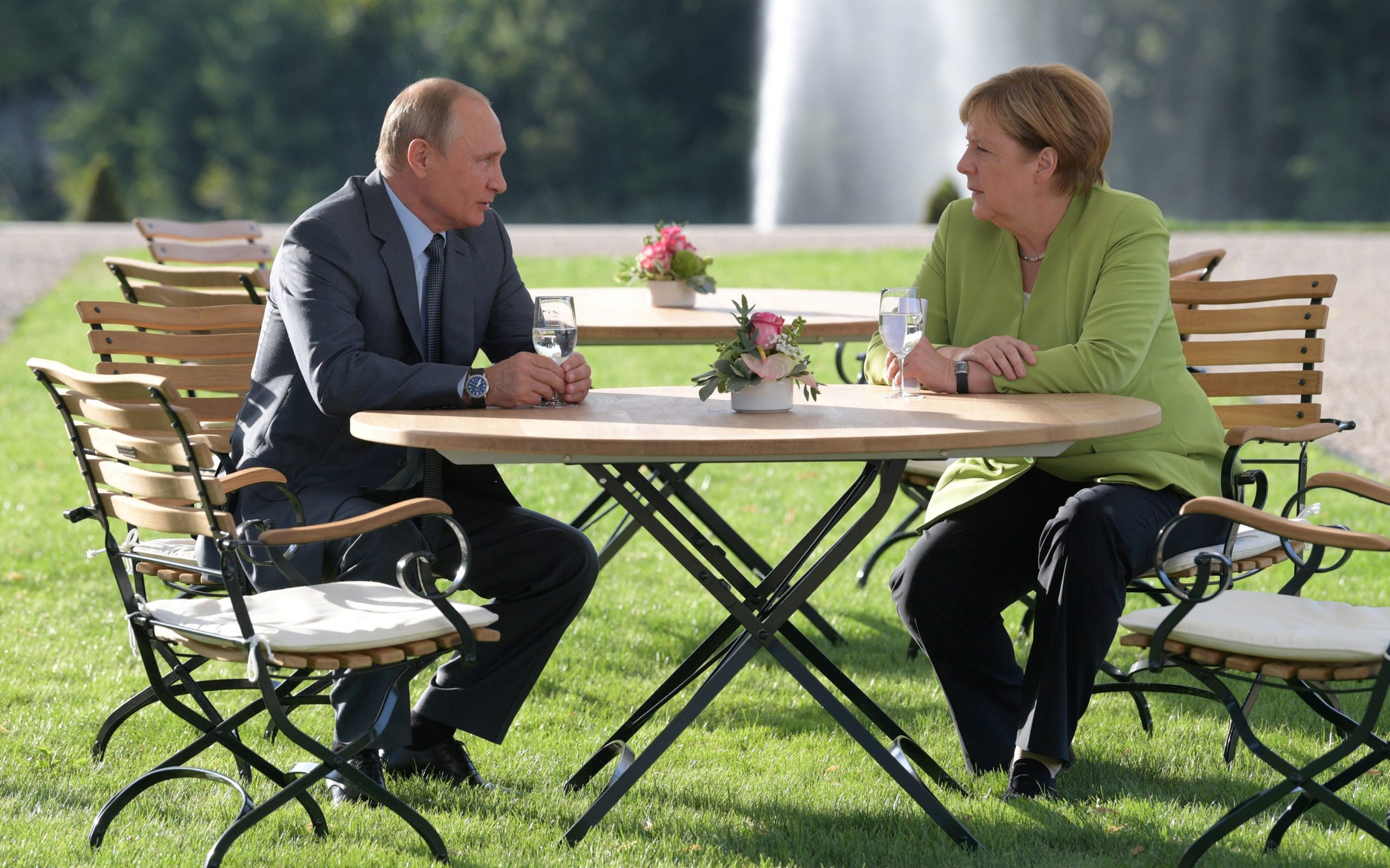 τρίωρη-συνάντηση-μέρκελ-πούτιν-για-δι-2268307