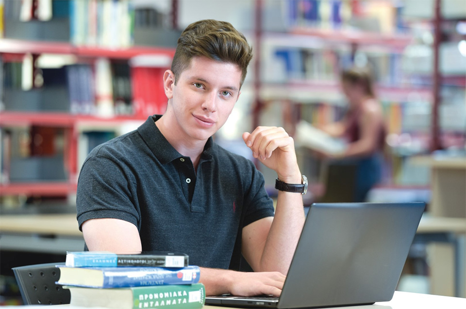 από-επιτυχία-σε-επιτυχία-η-νομική-σχολ-2266216