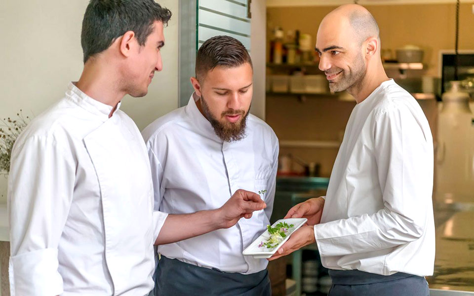 avant-garden-η-αποκάλυψη-της-σύρου-2267800