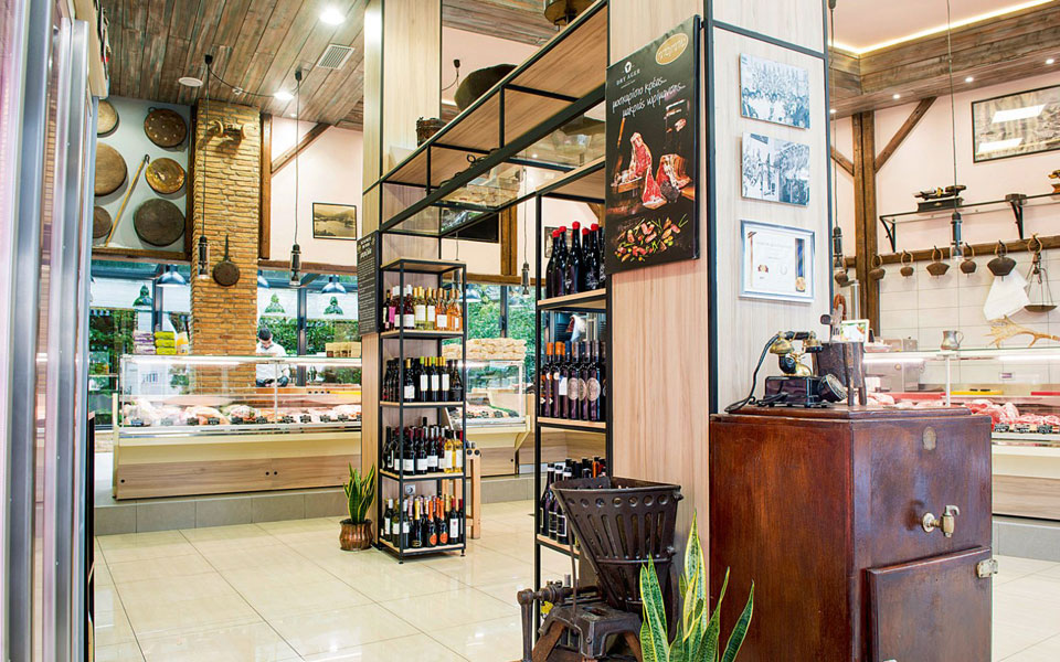 κρέας-από-ορεινά-βοσκοτόπια-2268803