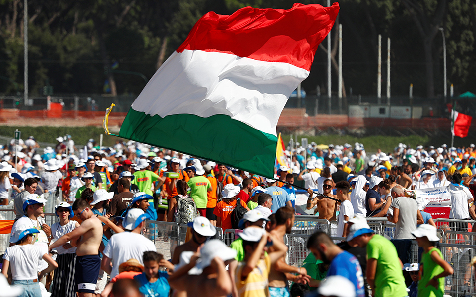 η-ιταλική-κυβέρνηση-αναζητά-20-δις-ευρώ-2267220