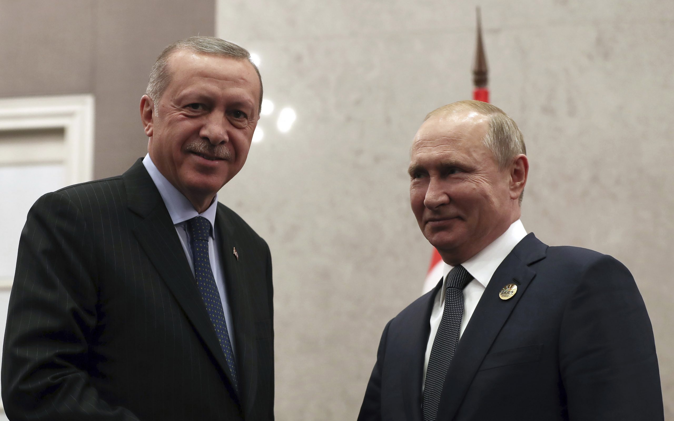 le-monde-η-τουρκική-κρίση-ρίχνει-τον-ερντογά-2267429