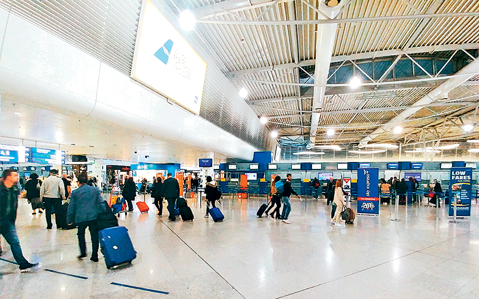 ρεκόρ-αφίξεων-2270349