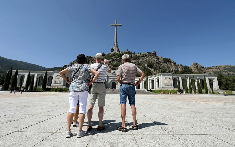 ισπανικός-εμφύλιος-για-τη-μεταφορά-2269451
