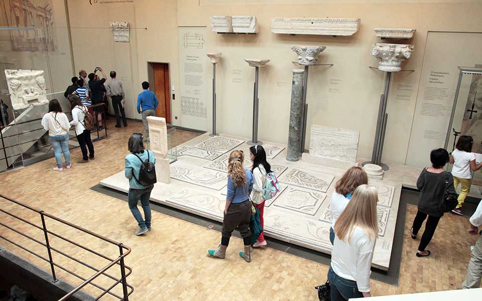 μουσεία-στο-έλεος-βανδαλισμών-2271113