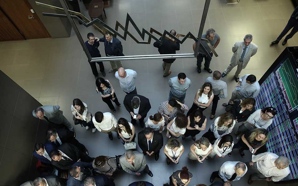 εκτη-κατά-σειράν-ημέρα-πτώσης-στο-χ-α-2271403