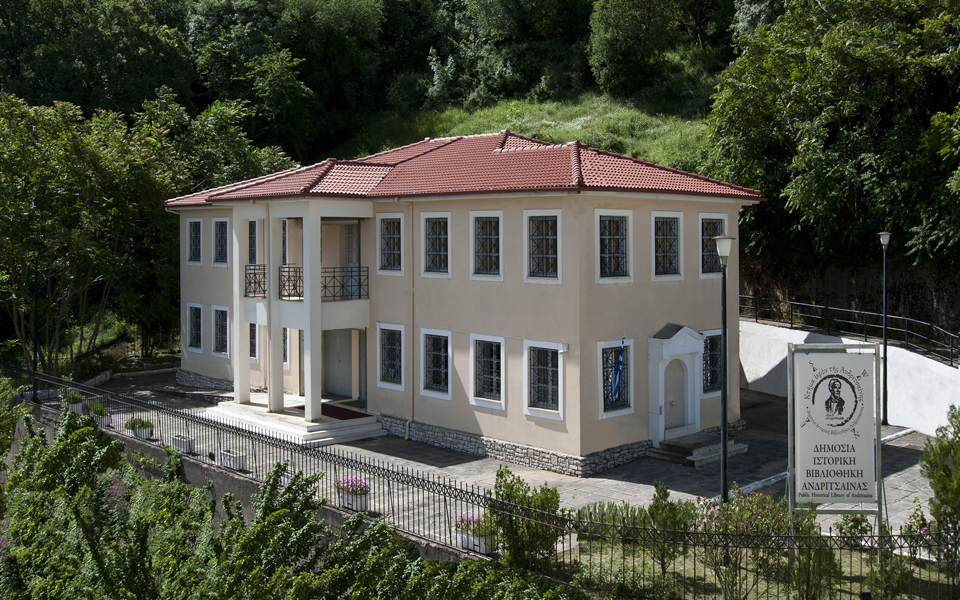 eνας-πατριώτης-ελληνας-λόγιος-του-18ου-α-2275362