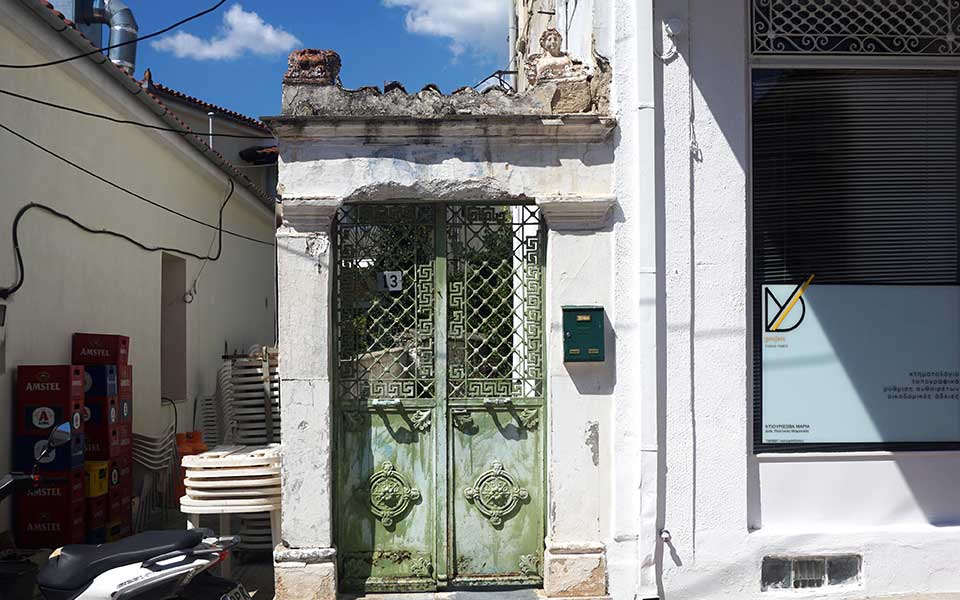 τα-νεοκλασικά-σπίτια-στην-αγιά-λαρίση-2272317