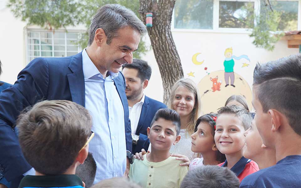 ν-δ-εκτός-τόπου-και-χρόνου-ο-πρωθυπουρ-2272227