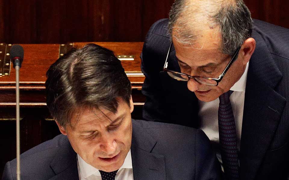 τριβές-στην-ιταλική-κυβέρνηση-για-το-έ-2273640