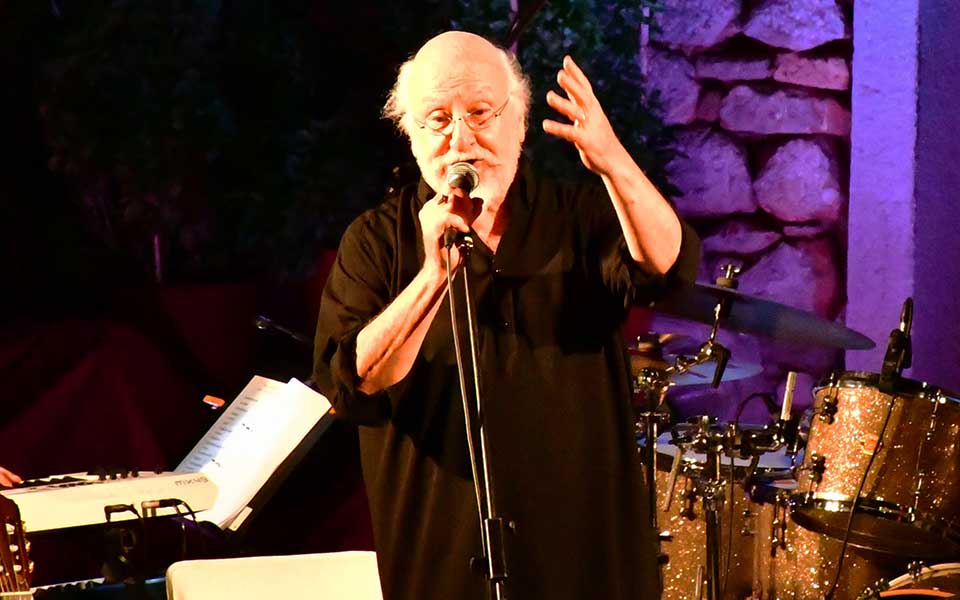 μουσική-σύμπραξη-με-δυνατό-μήνυμα-στο-2273939