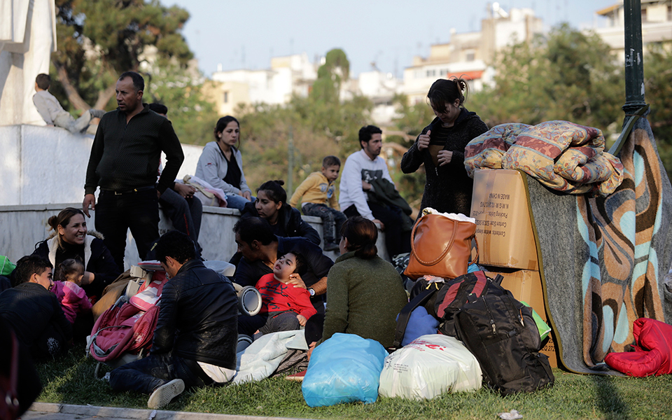 προσφυγικό-μετακινήσεις-από-τα-νησιά-2274144
