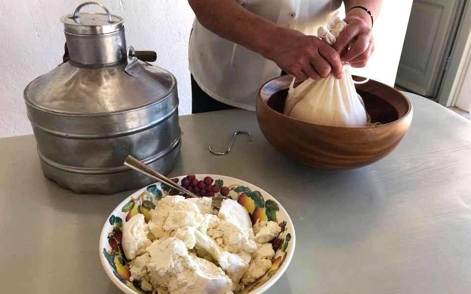 ραντεβού-στη-μύκονο-το-αποκαλόκαιρο-2274402