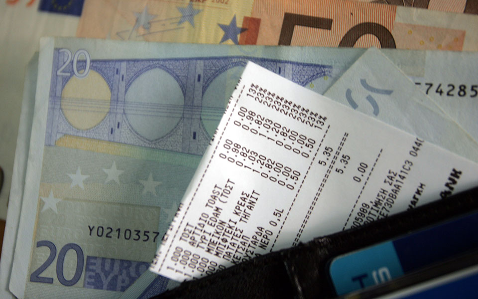 λαβράκια-από-τους-ελέγχους-της-ααδε-2274336