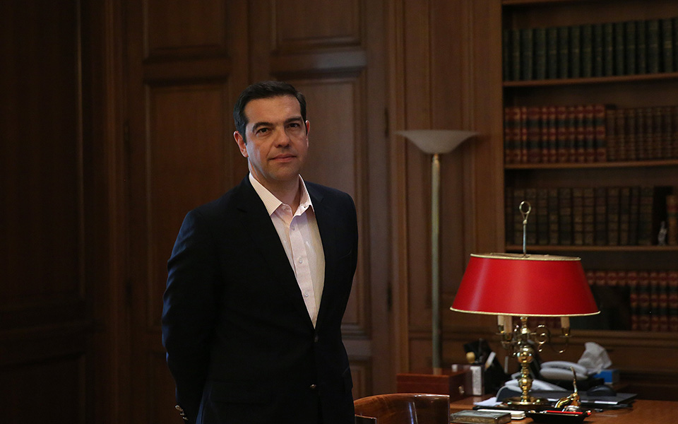 η-αυτοκινητοπομπή-που-συνόδευσε-τον-τ-2271492