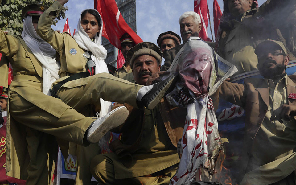 πακιστάν-οι-ηπα-αναστέλουν-χορήγηση-β-2270676